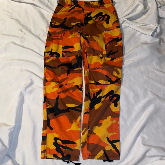 Camouflage Cargo Pants - Picture 1 of 7